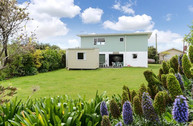 Karoola - Waimarama Bach