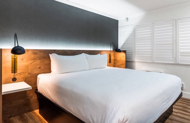 The Catrina by Kasa | Charming Space, King Bed | 4 PM Self Check-In