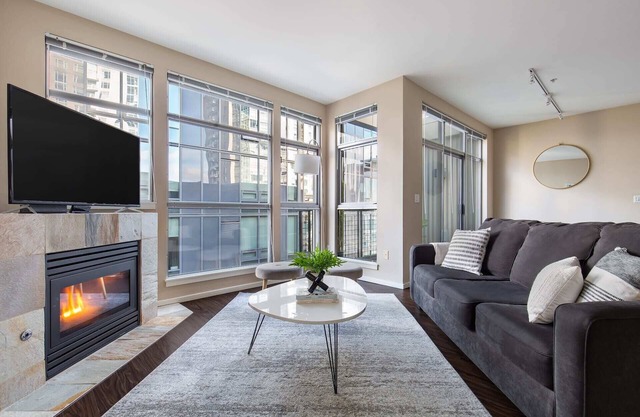 Kasa | Bellevue | Sophisticated 2BD/2BA Apartment