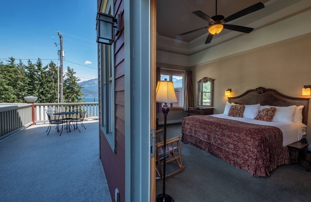 Kaslo Hotel