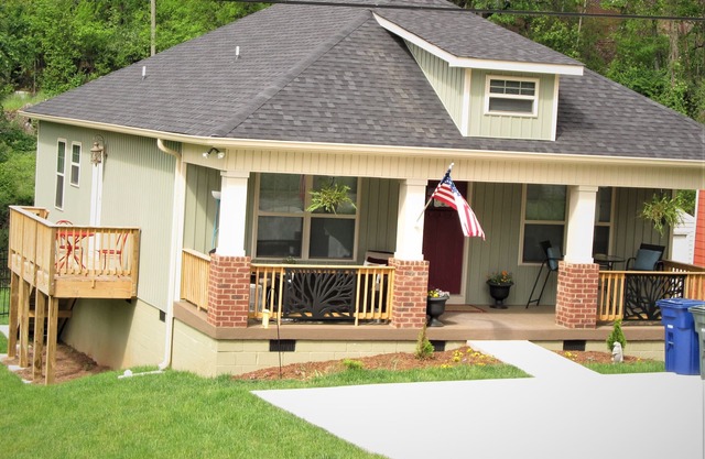 Kathys Kottage. Neuer Bungalow auf der Seite von Missionary Ridge