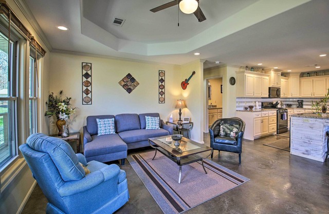 Kayaks & Boat Slip: Waterfront Hot Springs Home!