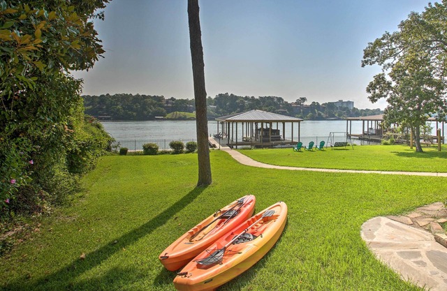NEU! Lake Hamilton Family Escape mit Kajaks + Grill