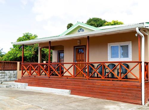 Kaye Devo Villa - Sixt Car Rental Partner
