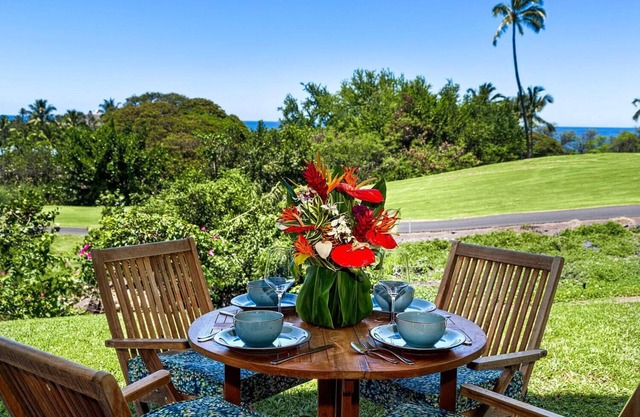 Keauhou Akahi 302: Cute Condo w/ Private Lanai, Ocean & Golf Views, Shared Pool