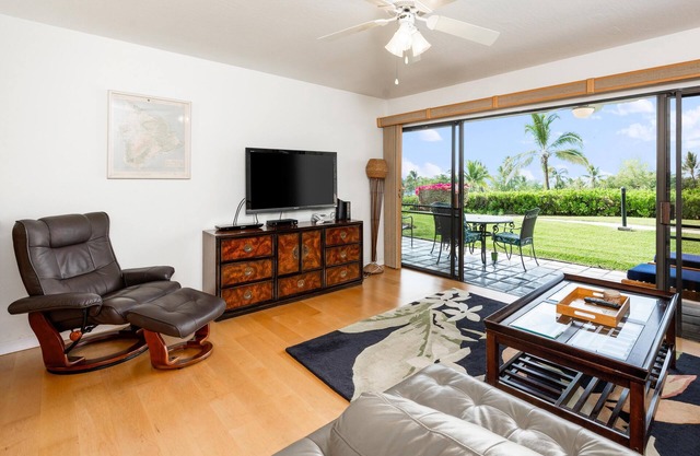 Keauhou Punahele B102🐚 Ocean and Sunset views🌅 Fans only