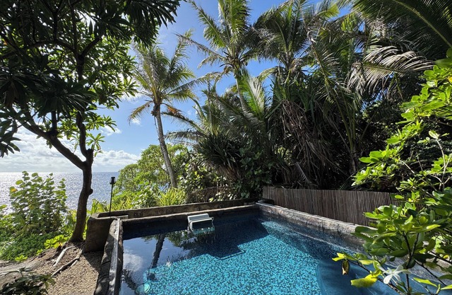 Kehena Moana Kai - Oceanfront Beach House w/Heated Pool