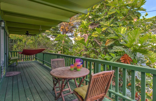 Kehena Treetop Bungalow - wenige Minuten vom neuen schwarzen Sandstrand von Pohoiki!