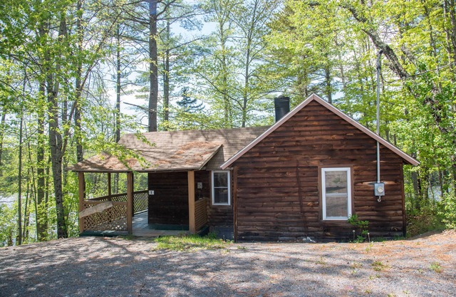 Kennebec Riverside Cabins