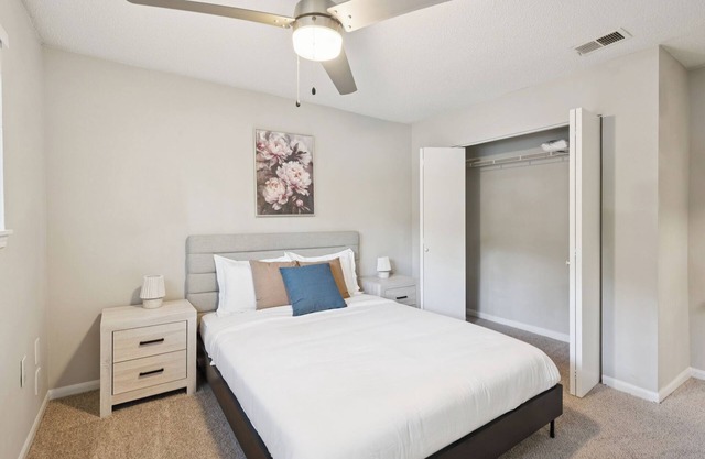 Kenridge Apartments 2035 I Comfy 2 Bed 2 Bath