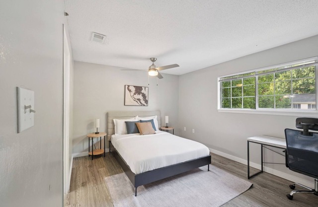 Kenridge Apartments 2045 I 2 Bed 2 Bath