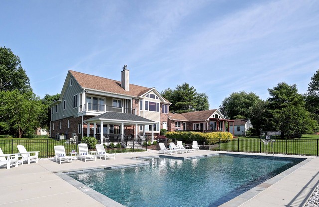Kent Island Waterfront | Game Room | Pool | Outdoor Dining | Stunning View