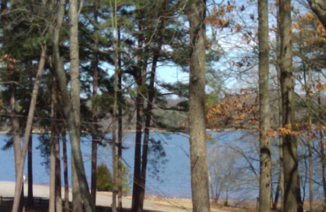 Kentucky Lake Getaway