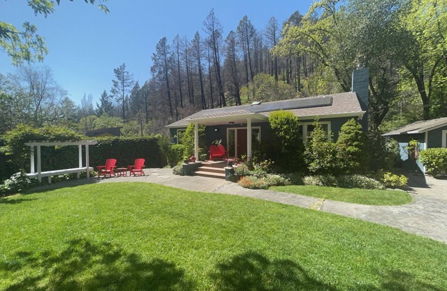 Kenwood Cottage-Canyon & Creek Einstellung, Spa, Tesla EV Willkommen, keine Reinigungsgebühr