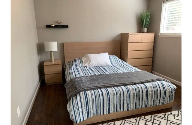 Kenwood Suite 9808