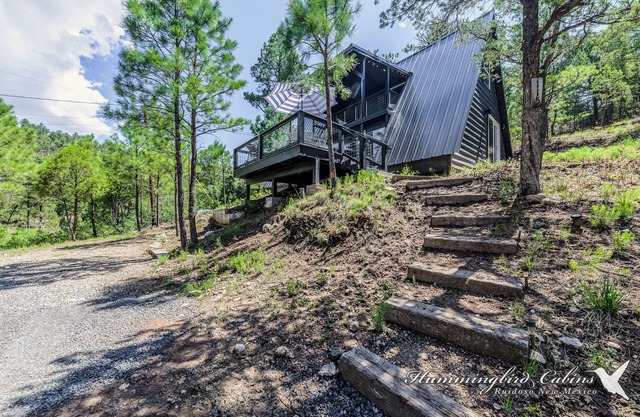 Kenzie Lodge 'Youthful, informal & Stunning' A-frame, Pet friendly