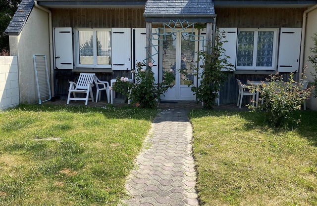 Gîte Ker Evan-Ensuite Dusche-Ferienhaus-Gartenblick