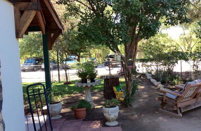 Kern Riverfront Lodge