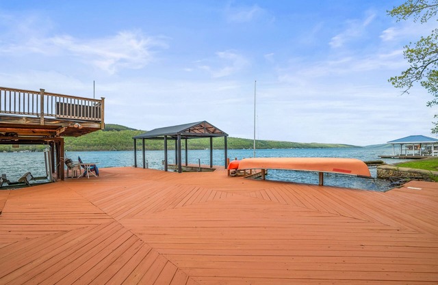 Keuka Lake | Lakefront | Dock