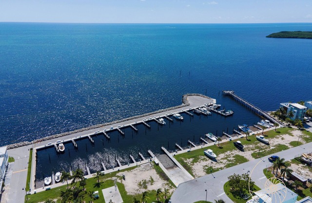Key Largo Ocean Resort 66 ~ 3 Bed / 2.5 Bath Key Largo Home in Resort Community