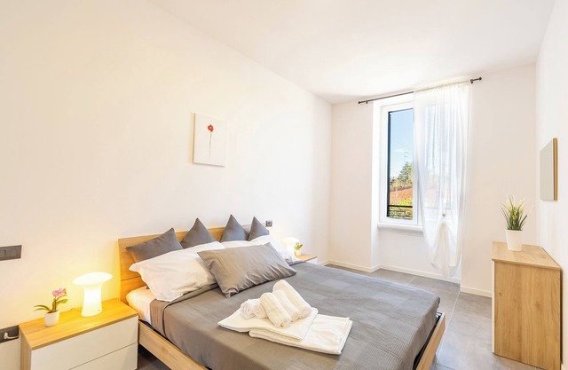 KHL apartments