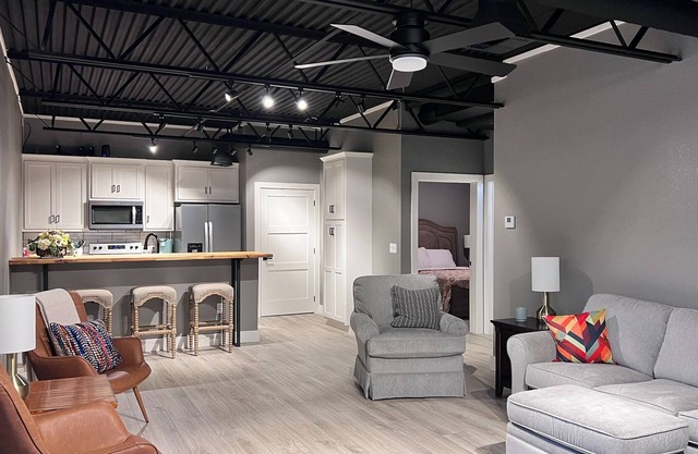 Kickapoo Apartments, Unit #6 | Modern apartment in Wichita Falls