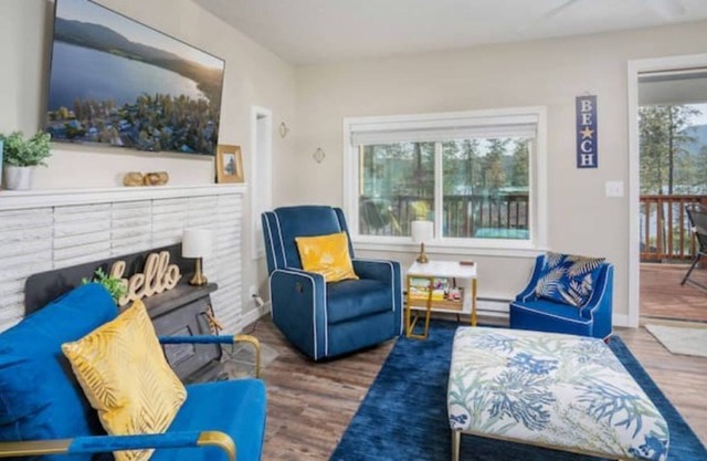 Kid-Friendly Waitts Lake Duplex: Lake views, Kayaks, Hot Tub, AC,