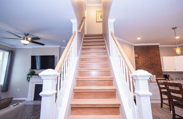 Kids Centered House - Free Parking, Wifi, Fully Functional Kitchen.