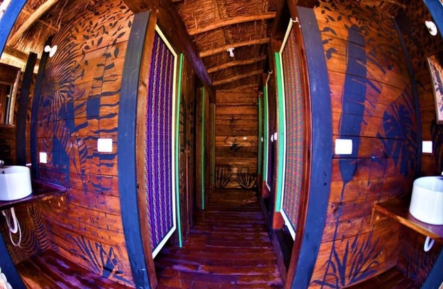 Kin Hostal and Camping