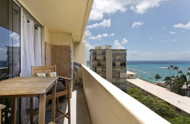 King-Size-Bett - Private Lanai, Blick auf den Pazifischen Ozean Studio mit voll ausgestatteter Küche