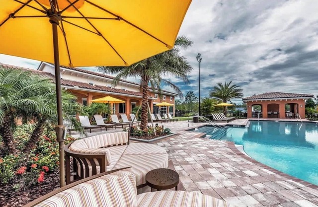 King Bed Retreat, Pets Welcome, 15 Min to Parks
