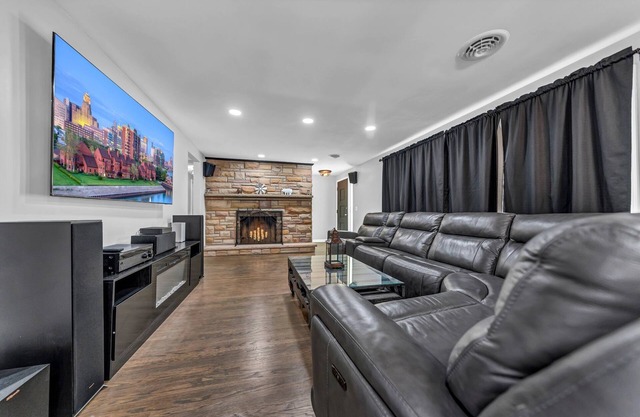 King Beds, Luxe Bath and Game Room