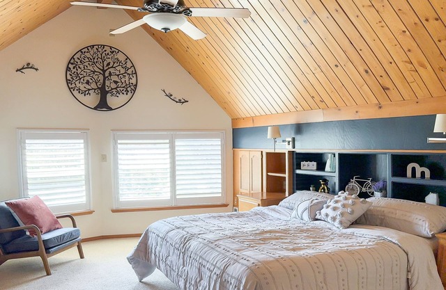 King Suite Chalet+On Golf Course+Walk to the Lake+Yosemite Basecamp