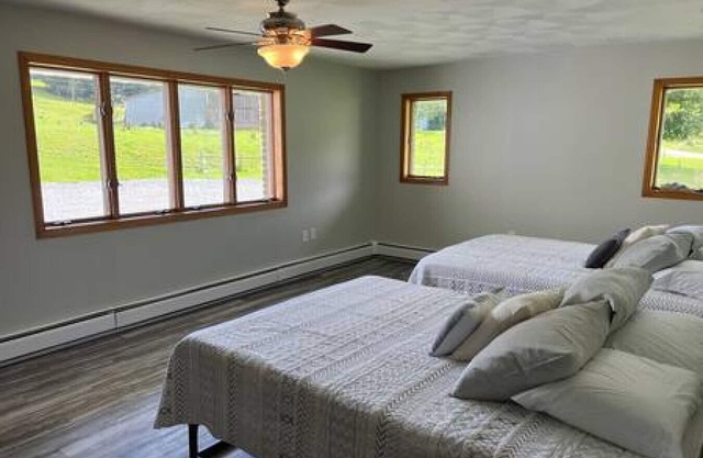 Stony Fork Inn - The Wellsboro Room