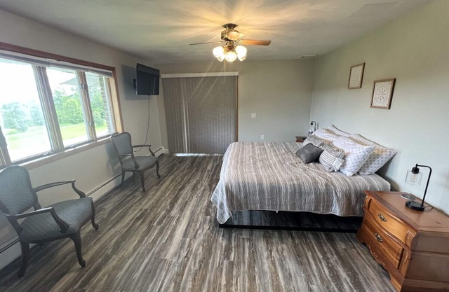 Stony Fork Inn - The Tamarind Room