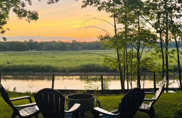 Kingfisher Cabin: Stunning Views! Lakebed Vistas