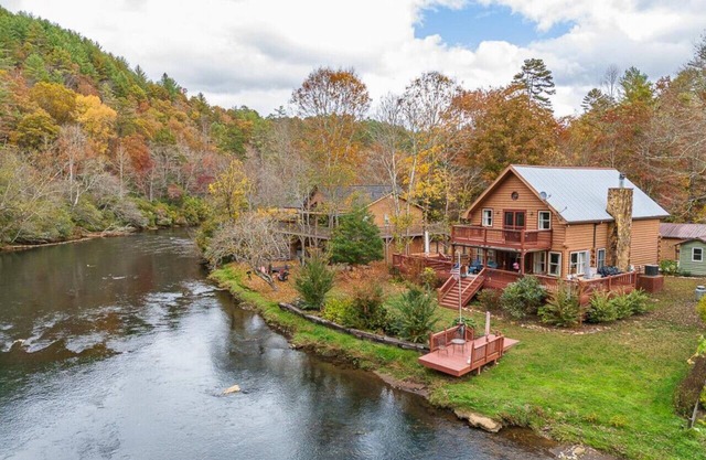 kingisher river cabin