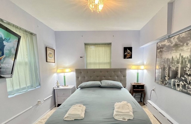 Kings Point, Great Neck, USMMA, Cozy private space, entrance, self check in