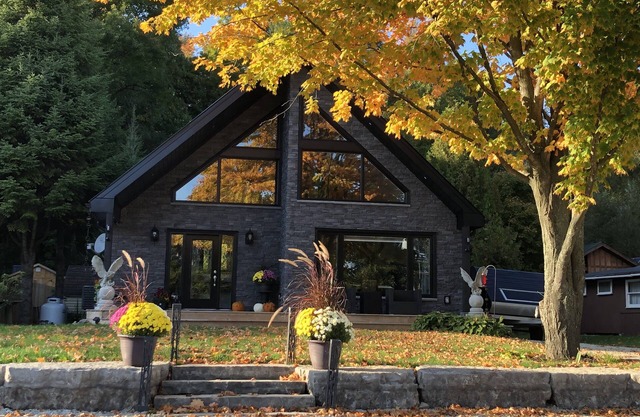 Kiss & Bond Water View ,4 -Seasons address 132 Bruce rd 9 , Wiarton , Ontario