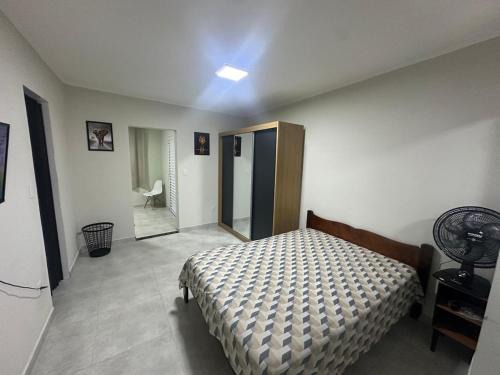 Kitnet completa para até 3 pessoas, Vila Bocaina!