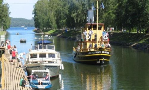 Kiva asunto Vääksyn kanavalla