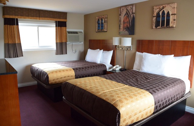 Knights Inn Arnprior