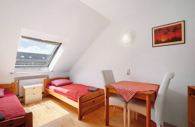 Knödelhof 'Zimmer C', 2-Bett-Zimmer mit gemeinsamer Terrasse und WLAN