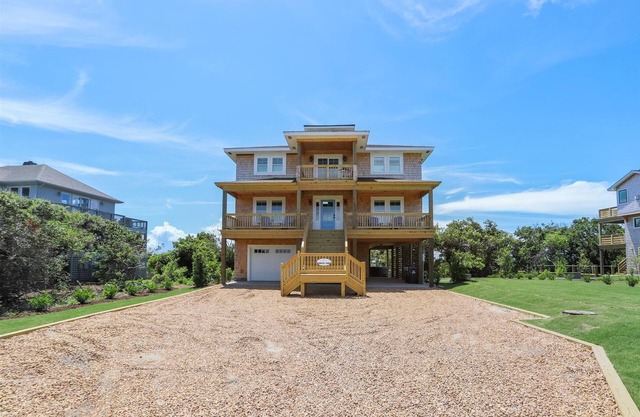 Knot for Sail -- Newer Soundfront Home with Hot Tub and Firepit