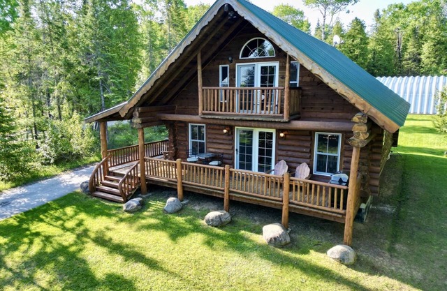 Knots Landing on Drummond Island