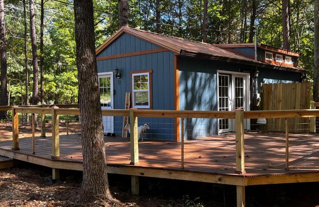 Knotty Pines Cabin near Kentucky Lake, TN