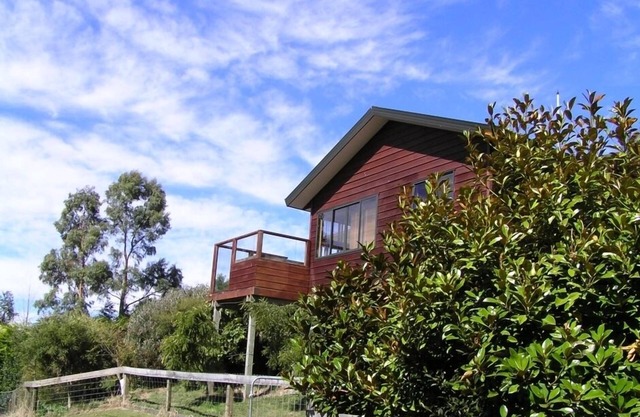 Kowhai Cottage Pukawa - Haustierfreundlich am See