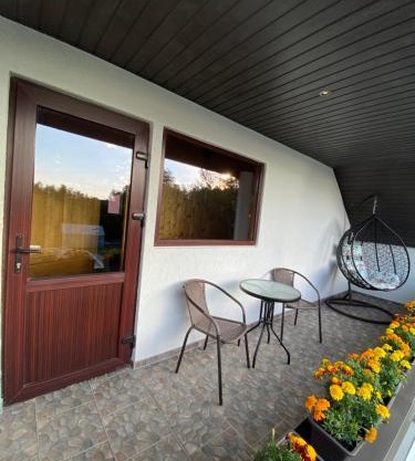 KRI Holiday House