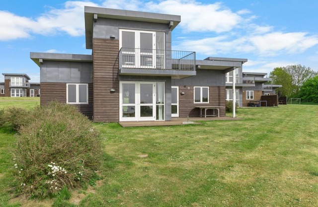 "Krum" - 300m from the sea by Interhome