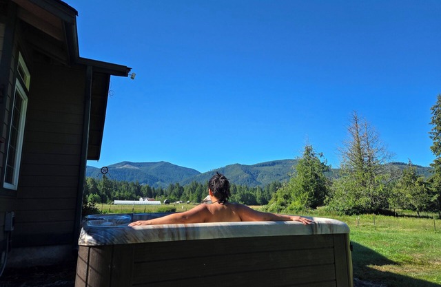Kuma Tako's Secluded Mt. Rainer Retreat